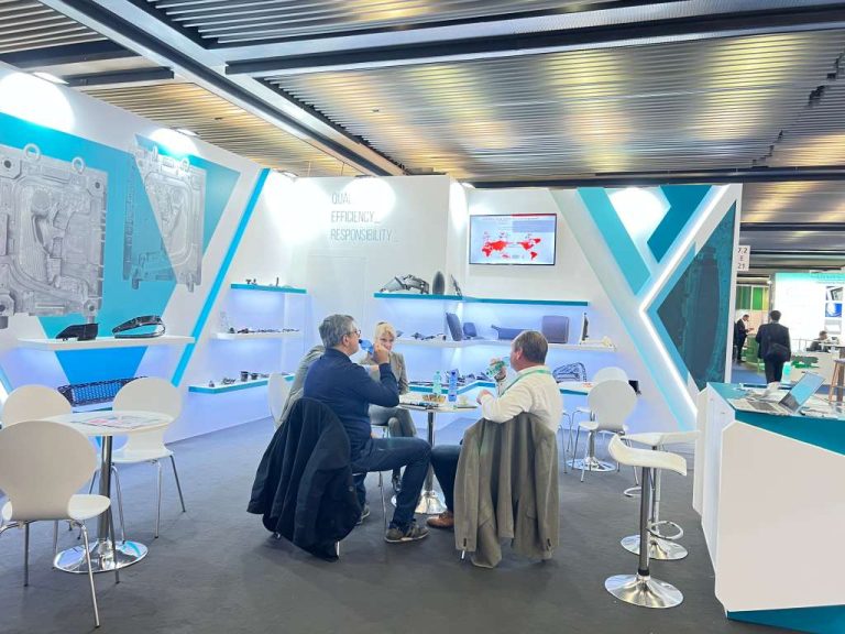 V1 Rapid Prototype exhibits at the KSHOW Plastics Exhibition 2022 in Germany v1prototype