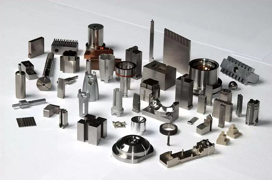 A Comprehensive Guide to CNC Precision Machining Parts Manufacturers